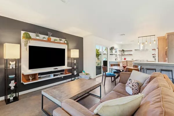 Palm Springs, CA 92262,490 W Palm Vista DR