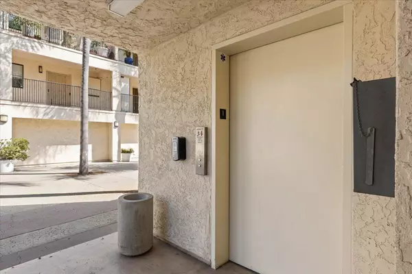 San Diego, CA 92116,4545 Arizona ST #107