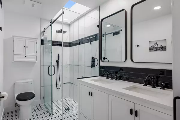 Cathedral City, CA 92234,68489 Village DR