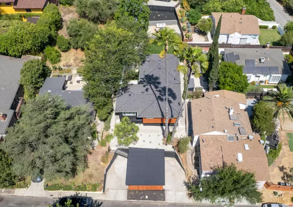 Los Angeles, CA 90068,3181 Cadet CT