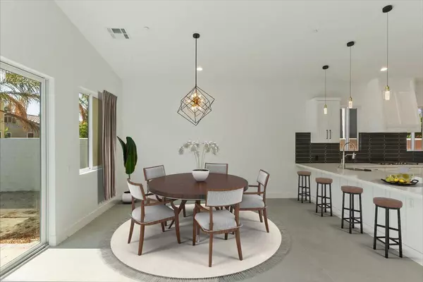 Cathedral City, CA 92234,31260 Avenida La Paloma