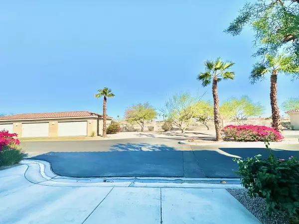 Cathedral City, CA 92234,30353 Crown ST #104