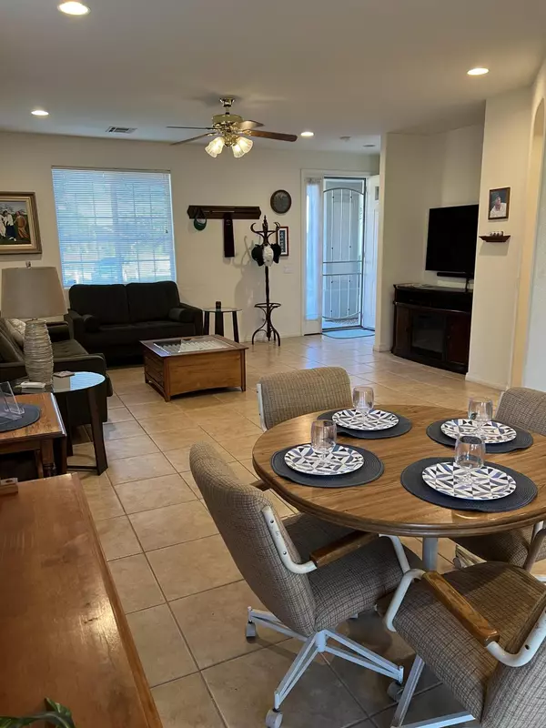 Desert Hot Springs, CA 92240,8461 Gentry CT