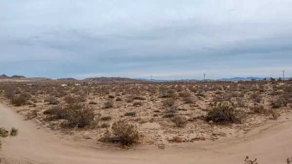 Landers, CA 92285,57755 Boo LN