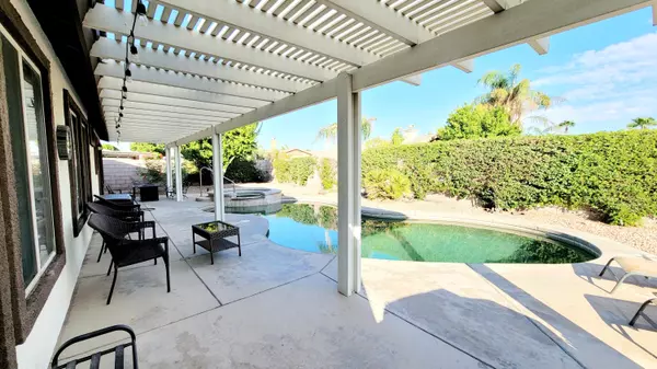 La Quinta, CA 92253,78735 Rockberry CT