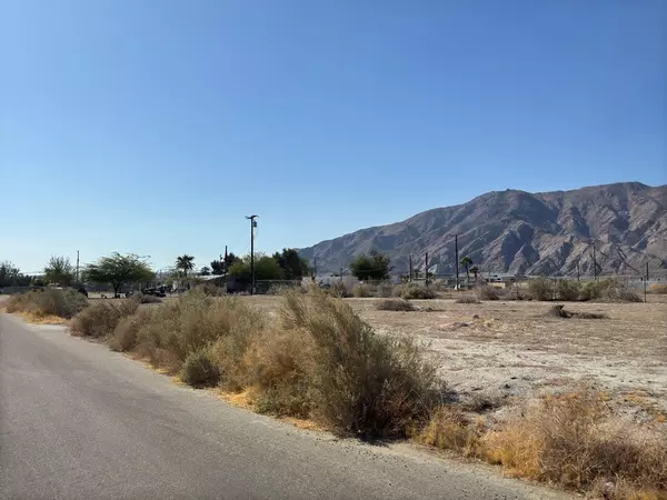 Thermal, CA 92274,3815 Shore View DR