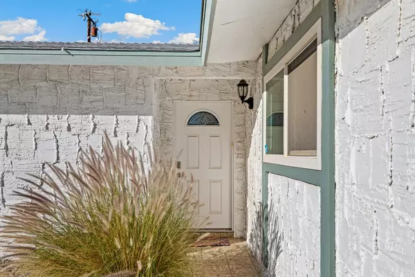 Desert Hot Springs, CA 92240,68142 Via Domingo