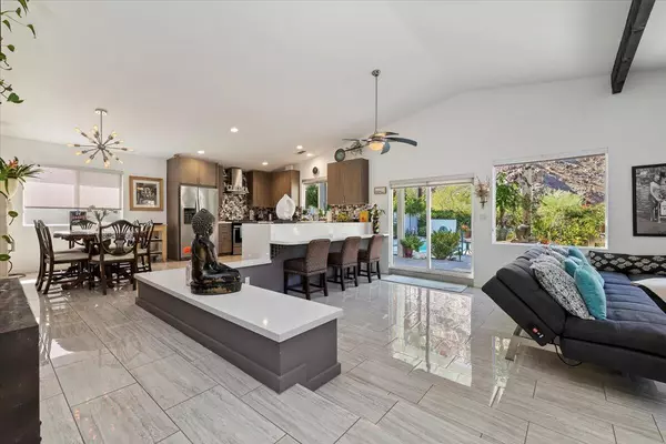 La Quinta, CA 92253,52273 Avenida Madero