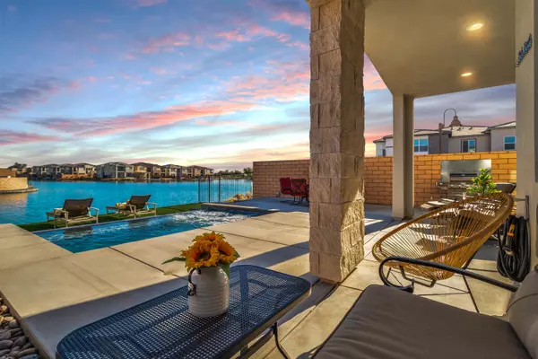 Indio, CA 92203,43180 Portuale CT