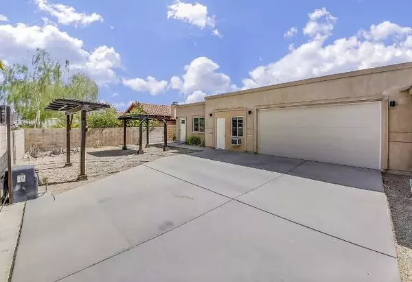 La Quinta, CA 92253,53860 Avenida Herrera #A