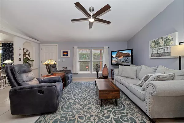 Palm Desert, CA 92260,73450 Country Club DR #22