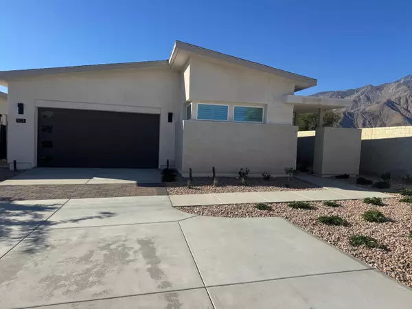 103 Mustang LN, Palm Springs, CA 92262