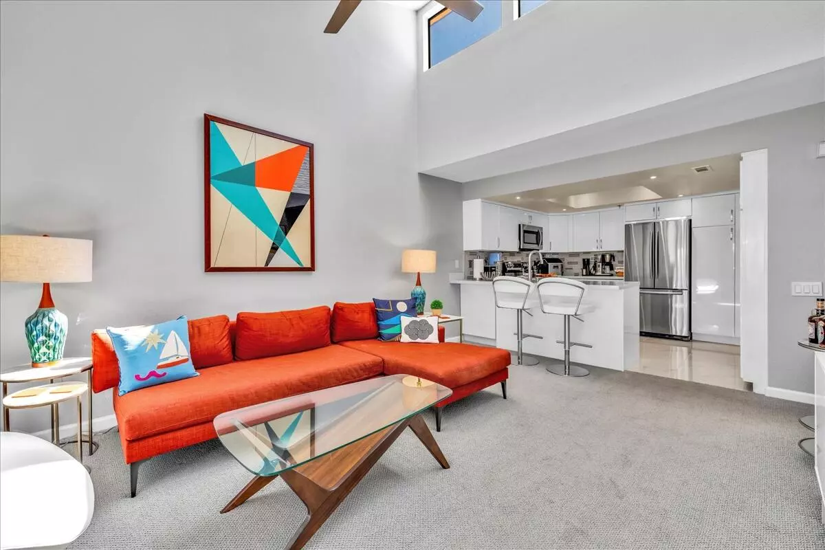 Palm Springs, CA 92262,500 E Amado RD #416