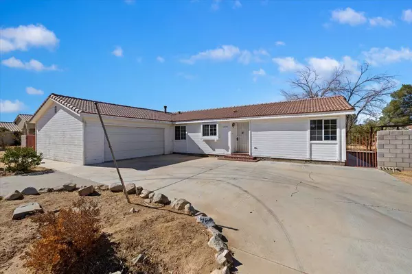 Apple Valley, CA 92308,12546 Navajo RD