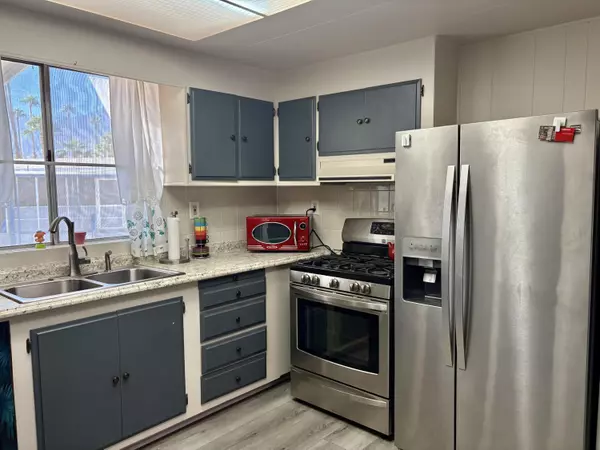 Cathedral City, CA 92234,174 Coyote