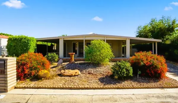 74578 Zircon CIR E, Palm Desert, CA 92260