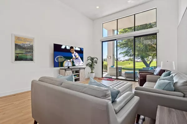 La Quinta, CA 92253,54326 Oak Tree #A122