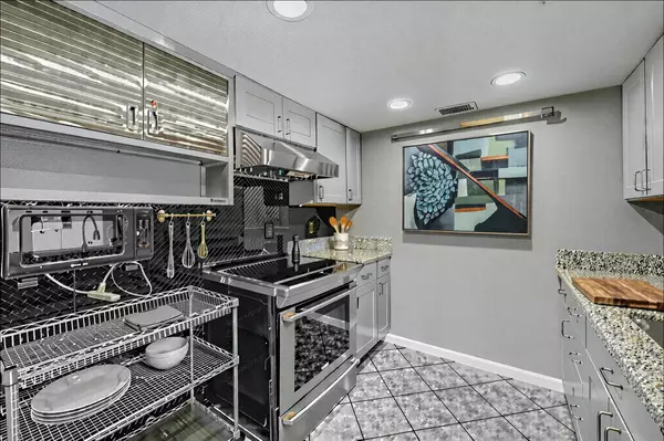 Palm Springs, CA 92264,1111 E Ramon RD #1