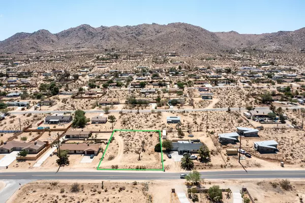 Joshua Tree, CA 92252,60307 Alta Loma DR