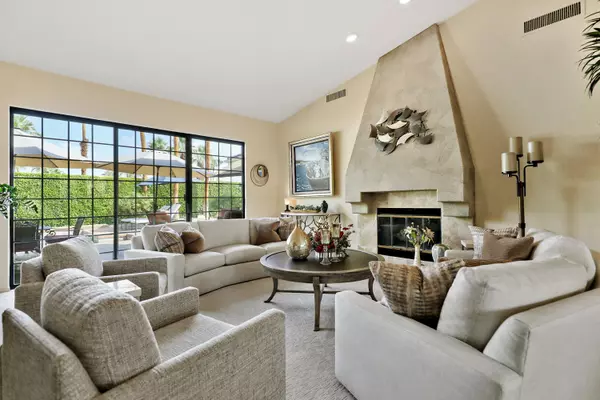 Palm Desert, CA 92260,72550 Greenbriar LN