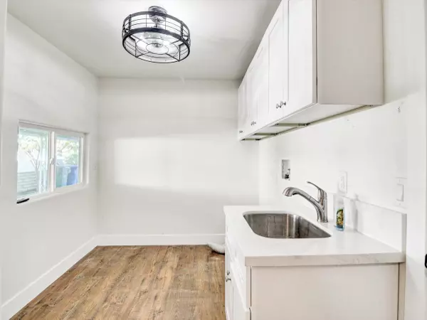 Palm Desert, CA 92260,38525 Desert Greens DR E