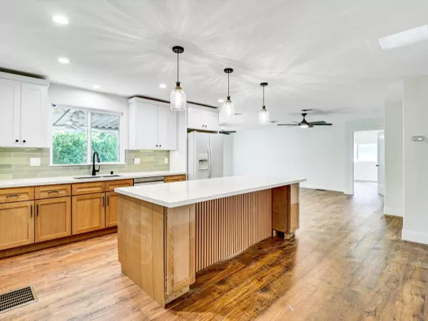 Palm Desert, CA 92260,38525 Desert Greens DR E