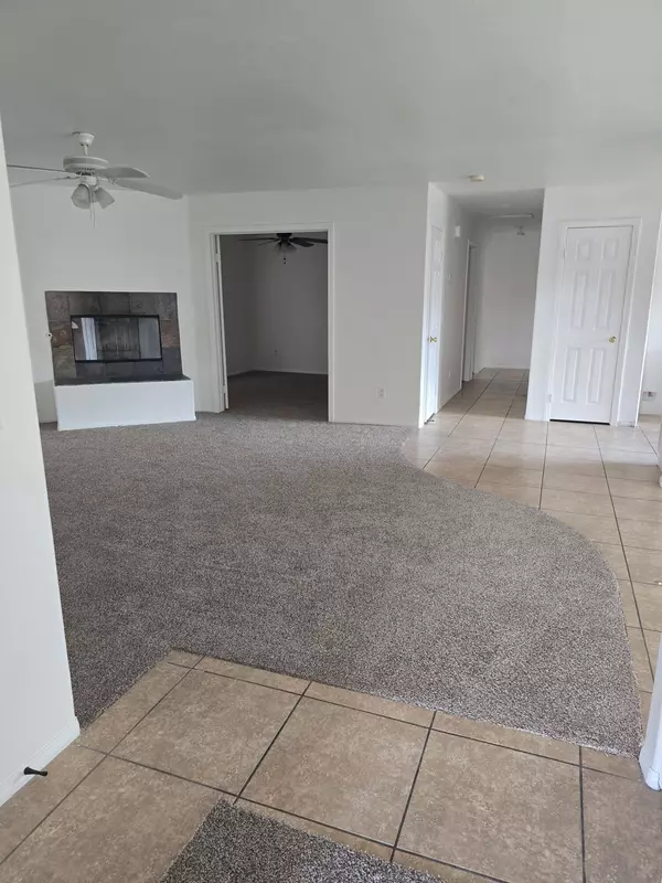 Desert Hot Springs, CA 92240,13902 El Cajon DR