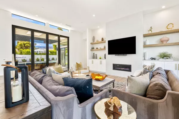 Palm Desert, CA 92260,72694 Skyward WAY #2