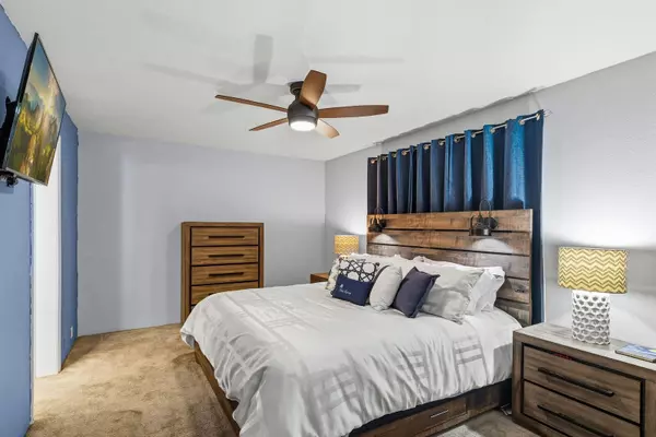 Palm Springs, CA 92264,315 Kona LN