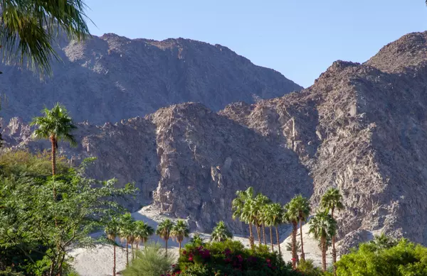 La Quinta, CA 92253,48145 Paso Tiempo LN