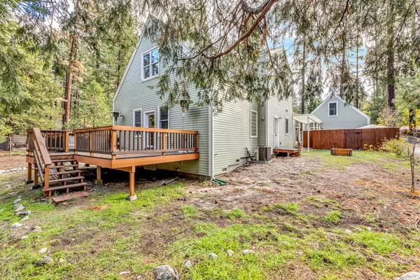 Idyllwild, CA 92549,53300 Meadow DR