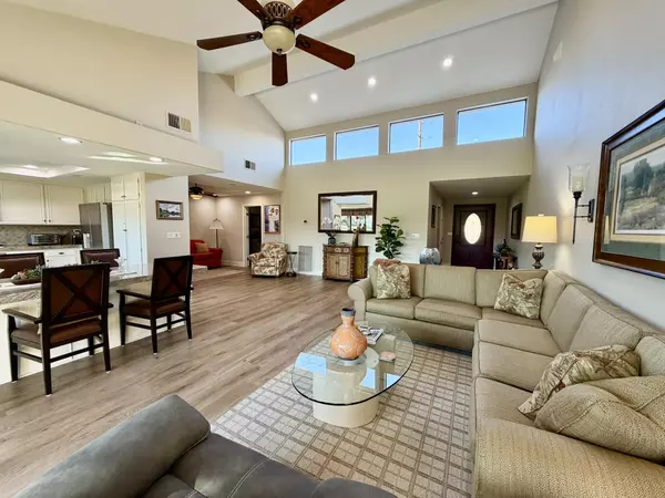 Palm Desert, CA 92260,205 Las Lomas