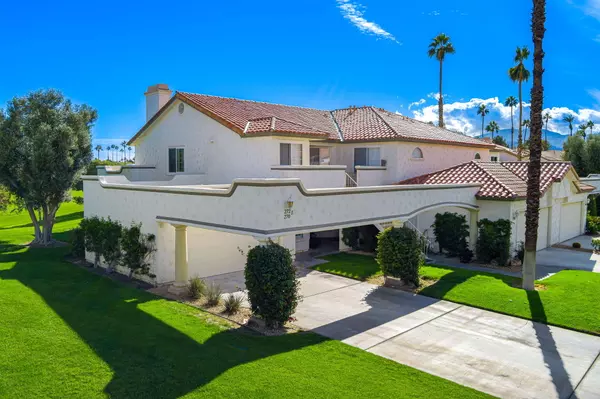 270 Vista Royale CIR E, Palm Desert, CA 92211