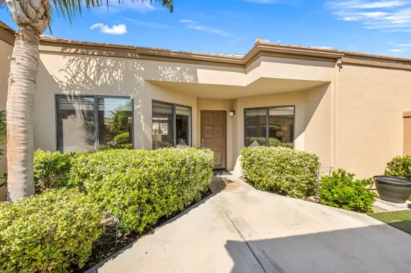 La Quinta, CA 92253,54575 Shoal CRK