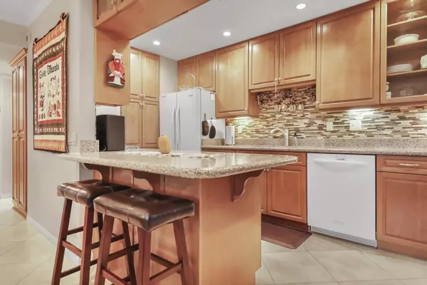 Palm Desert, CA 92260,72807 Don Larson LN