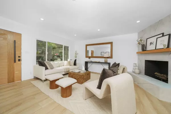 Los Angeles, CA 90068,3181 Cadet CT