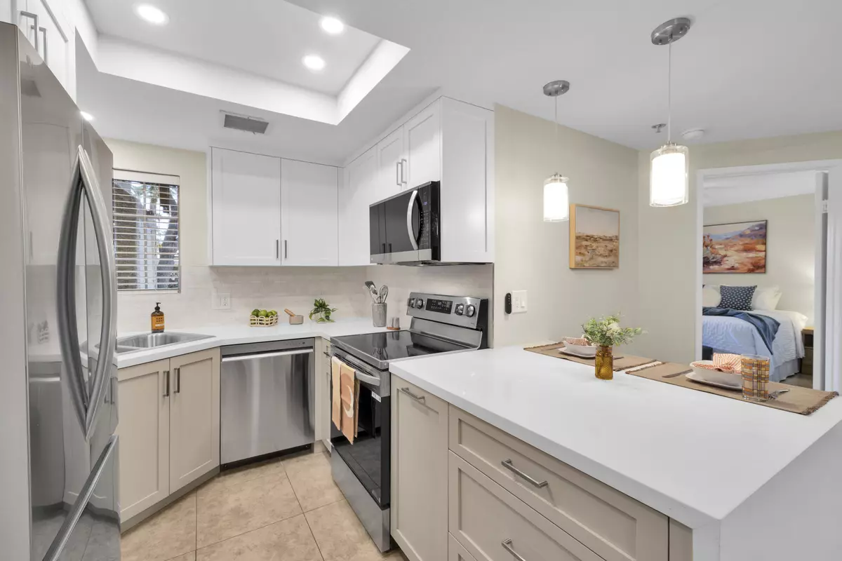 Palm Springs, CA 92264,2700 Lawrence Crossley RD #41