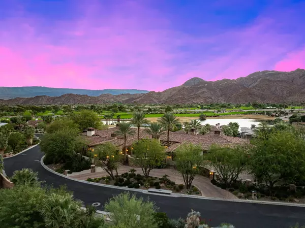 Palm Desert, CA 92260,49925 Canyon View DR