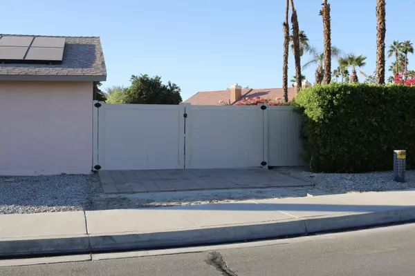 Palm Desert, CA 92211,76550 Faber CIR