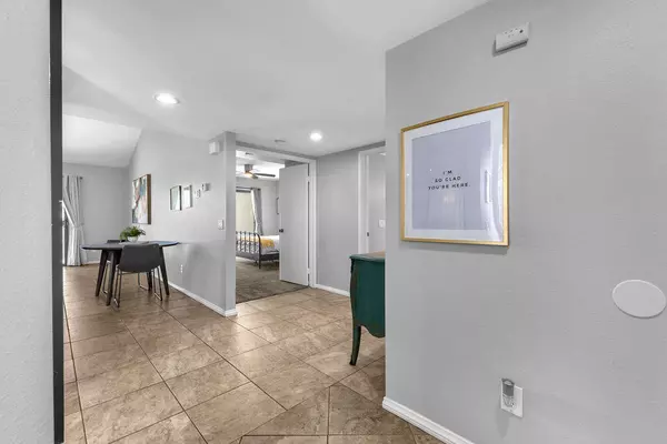 Palm Desert, CA 92211,77086 Pauma Valley WAY