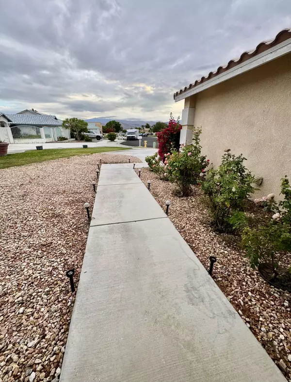 Cathedral City, CA 92234,31222 Neuma DR