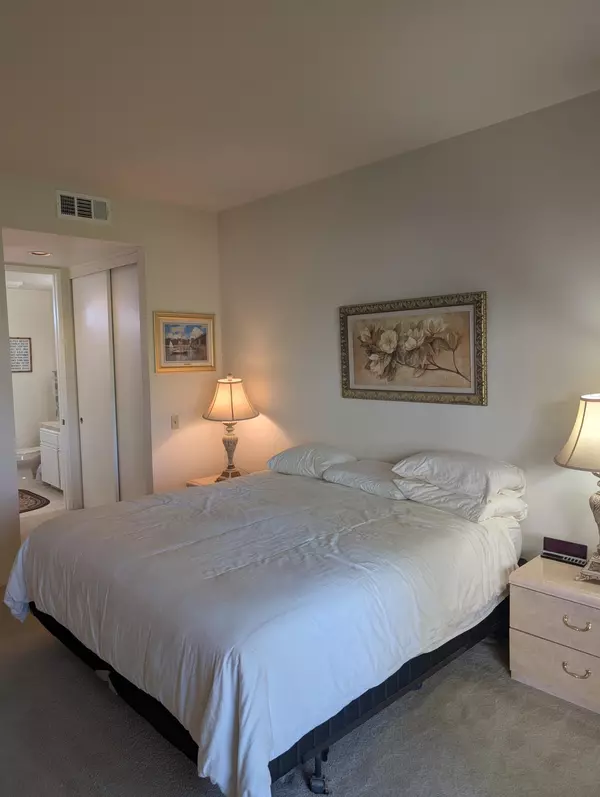 Cathedral City, CA 92234,67268 S Chimayo DR