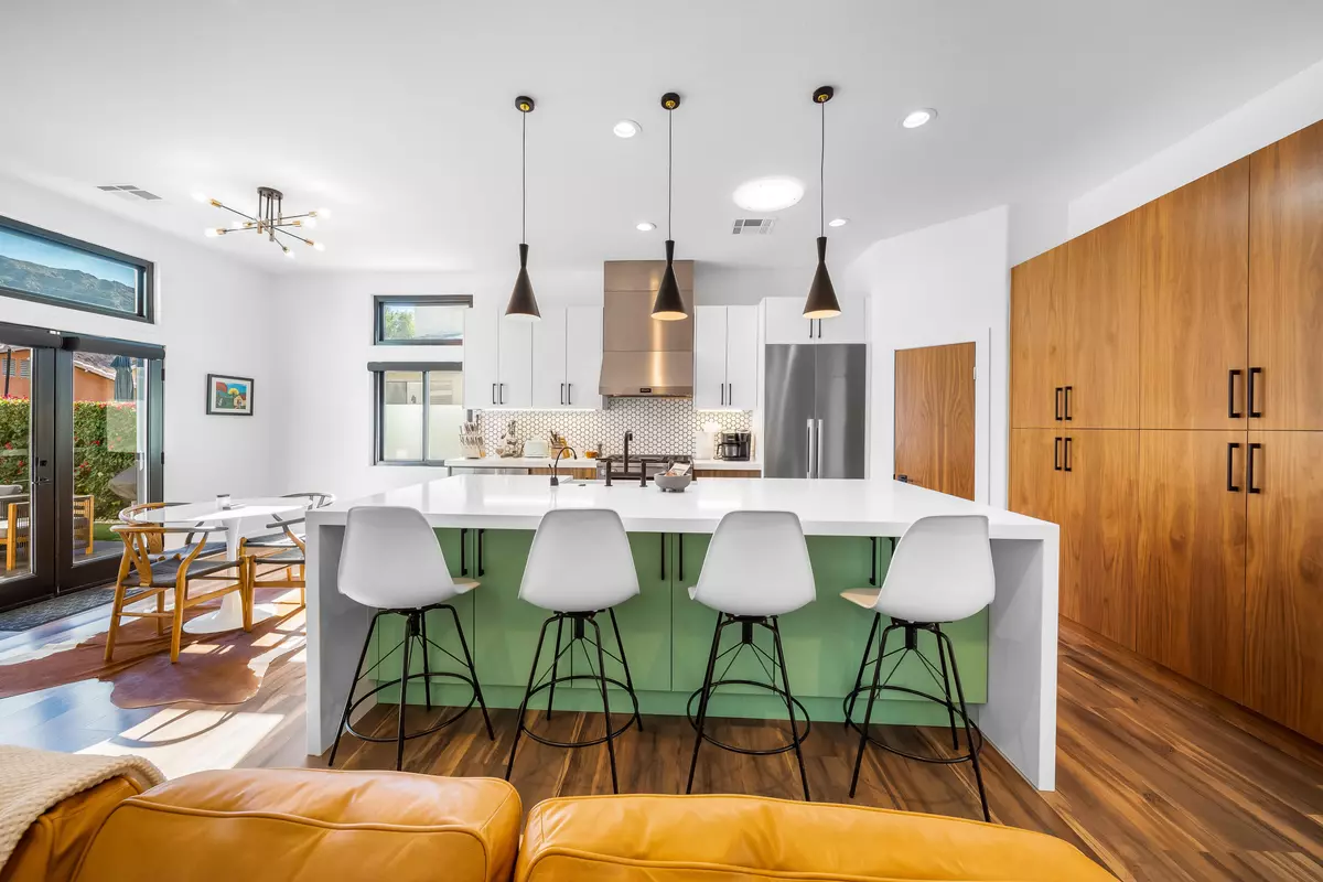 La Quinta, CA 92253,53770 Avenida Rubio