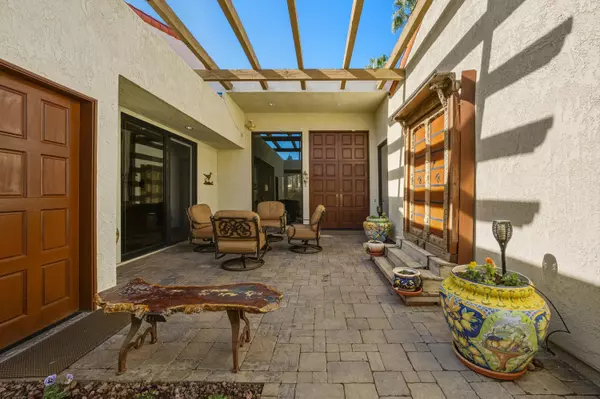 La Quinta, CA 92253,49405 Avenida Club La Quinta