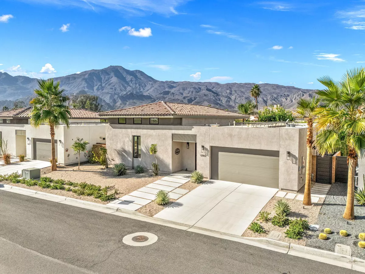 La Quinta, CA 92253,57601 Santo Thomas