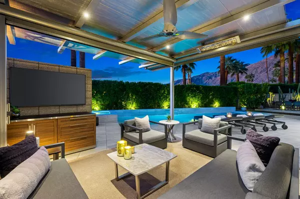 Palm Springs, CA 92262,1047 Hunter DR