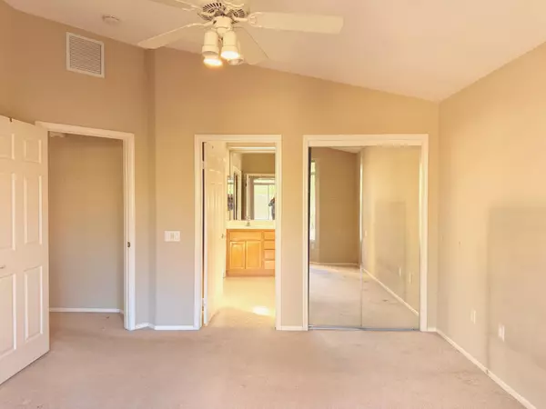 Palm Desert, CA 92211,78930 Champagne LN