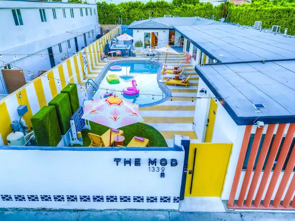 Palm Springs, CA 92262,1339 N Indian Canyon Dr DR