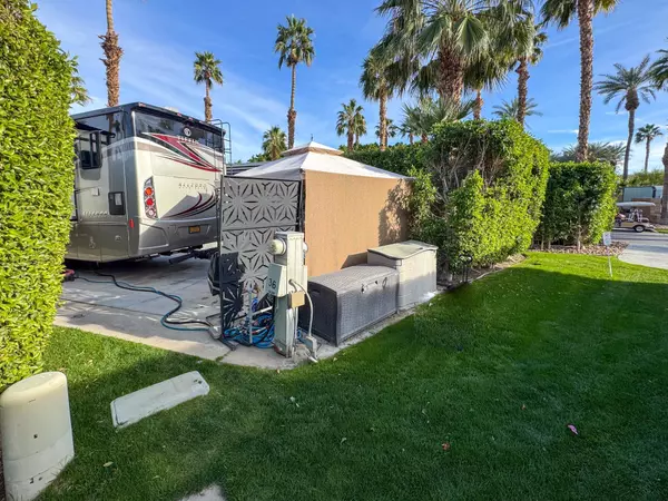 Indio, CA 92201,80394 Avenue 48 #36