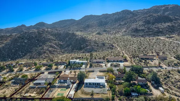 Joshua Tree, CA 92252,61004 Prescott TRL